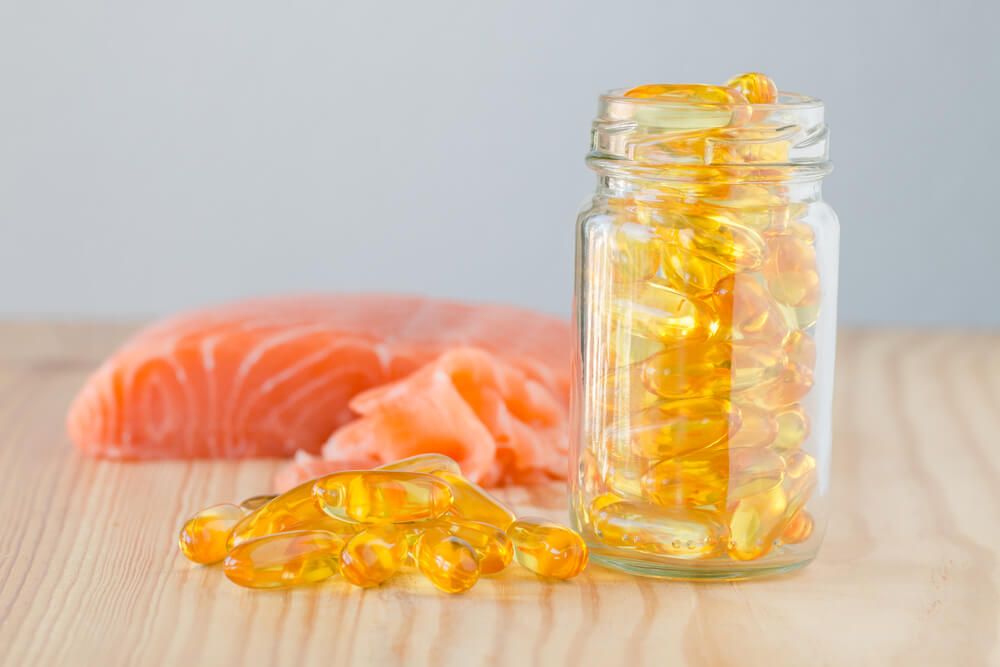 fresh-salmon-and-fish-oil-capsules-for-dog-brain-health